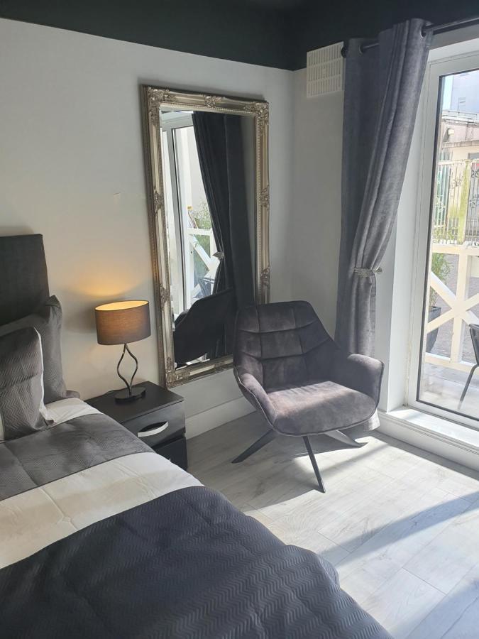 River View Apartment Suite Cork Eksteriør billede