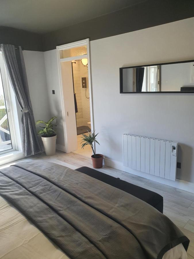 River View Apartment Suite Cork Eksteriør billede