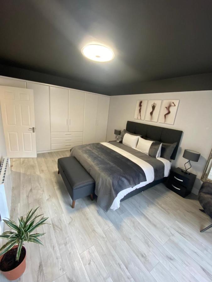 River View Apartment Suite Cork Eksteriør billede
